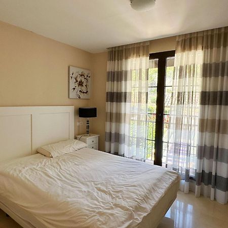 Los Arqueros Golf Apartments Benahavís Eksteriør billede