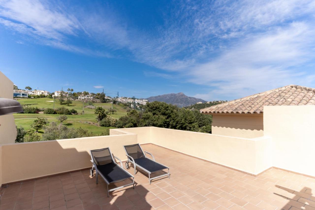 Los Arqueros Golf Apartments Benahavís Eksteriør billede