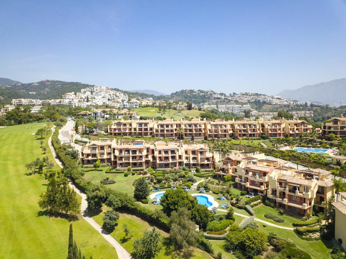 Los Arqueros Golf Apartments Benahavís Eksteriør billede