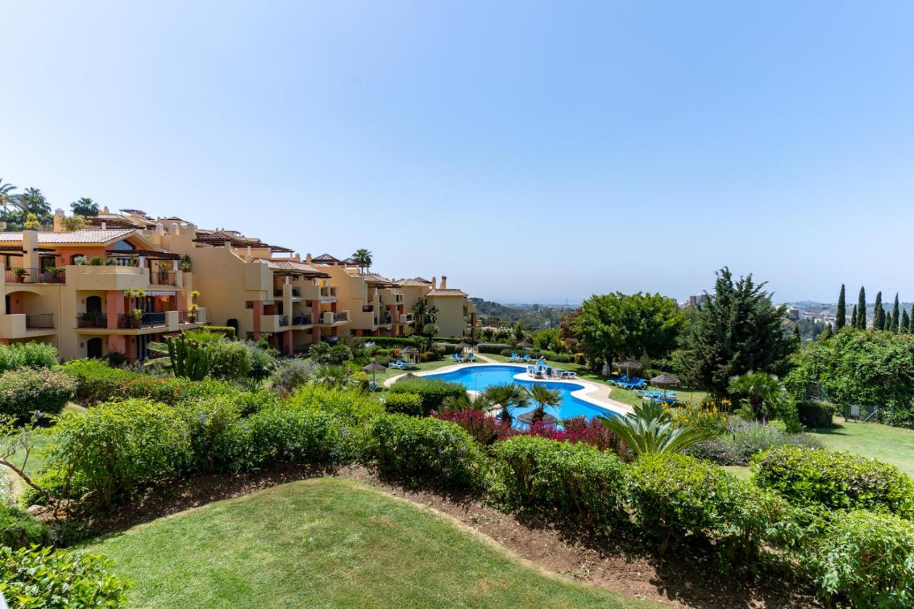 Los Arqueros Golf Apartments Benahavís Eksteriør billede