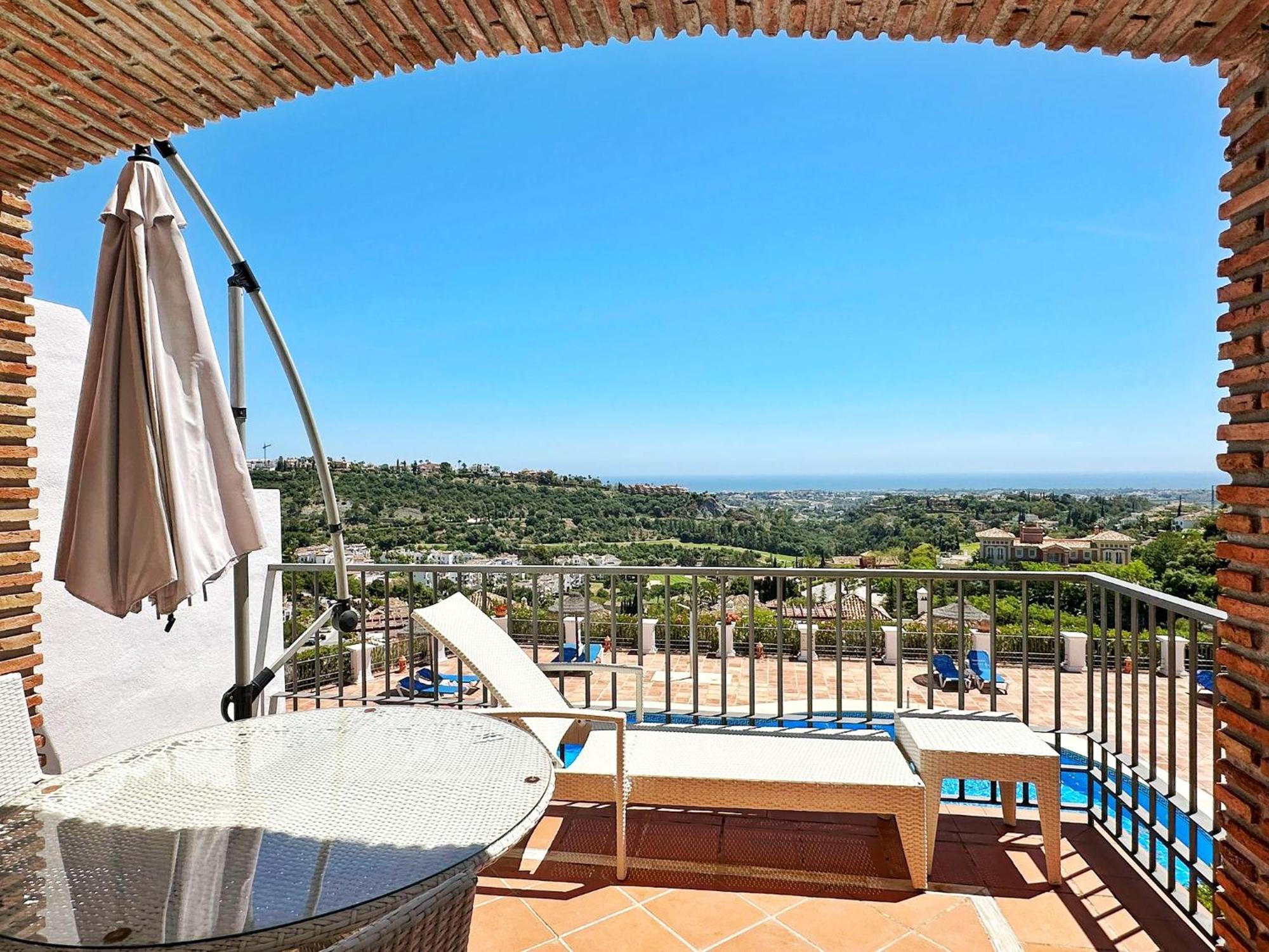 Los Arqueros Golf Apartments Benahavís Eksteriør billede