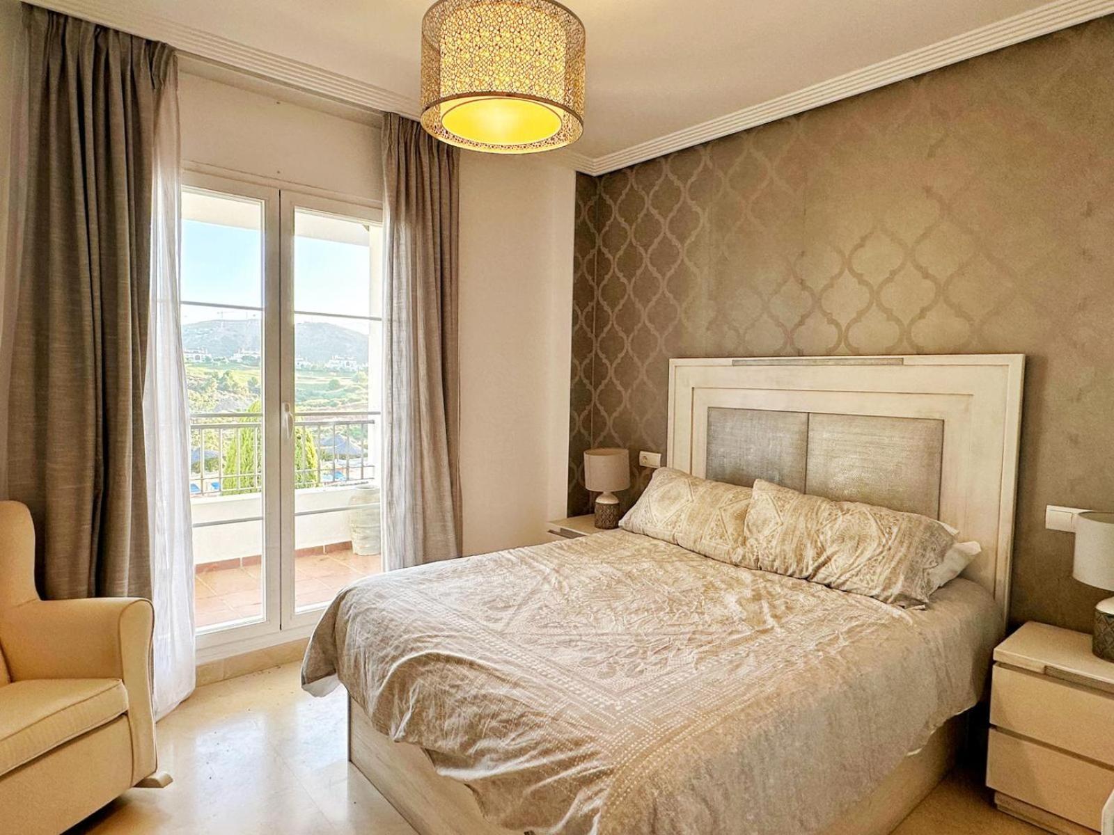 Los Arqueros Golf Apartments Benahavís Eksteriør billede
